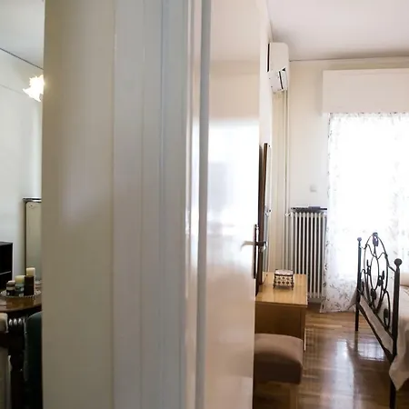 Appartement House, Larisis Metro, *